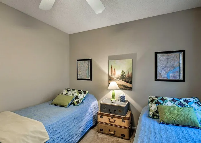 Golf, Hike & Suntan: Family W/ Yard Casa vacanze *
